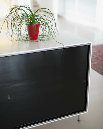 Joachim Brohm, L. Mies van der Rohe, Tugendhat Haus, Brno, Buffet, 2015, &copy; Joachim Brohm, VG Bild-Kunst, Bonn