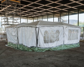 Joachim Brohm, L. Mies van der Rohe, Neue Nationalgalerie Berlin während der Sanierung durch David Chipperfield Architekten (BRG0016), 2020, &copy; Joachim Brohm, VG Bild-Kunst, Bonn