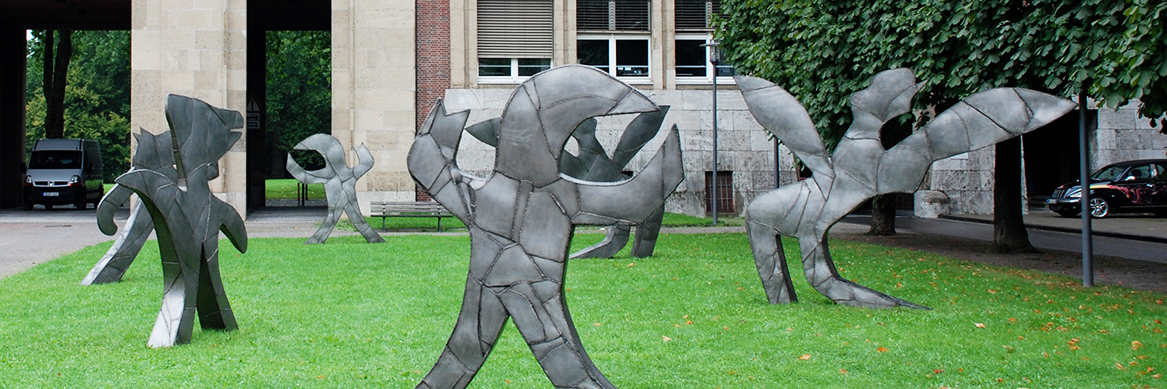 Magdalena Abakanowicz. space to experience