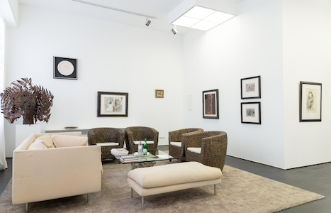 Pablo Picasso und zwei Skulpturen von Manolo Valdes, Beck & Eggeling Internation (c) 