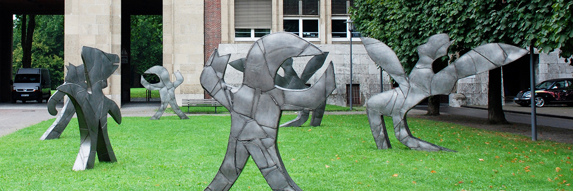 Magdalena Abakanowicz. space to experience