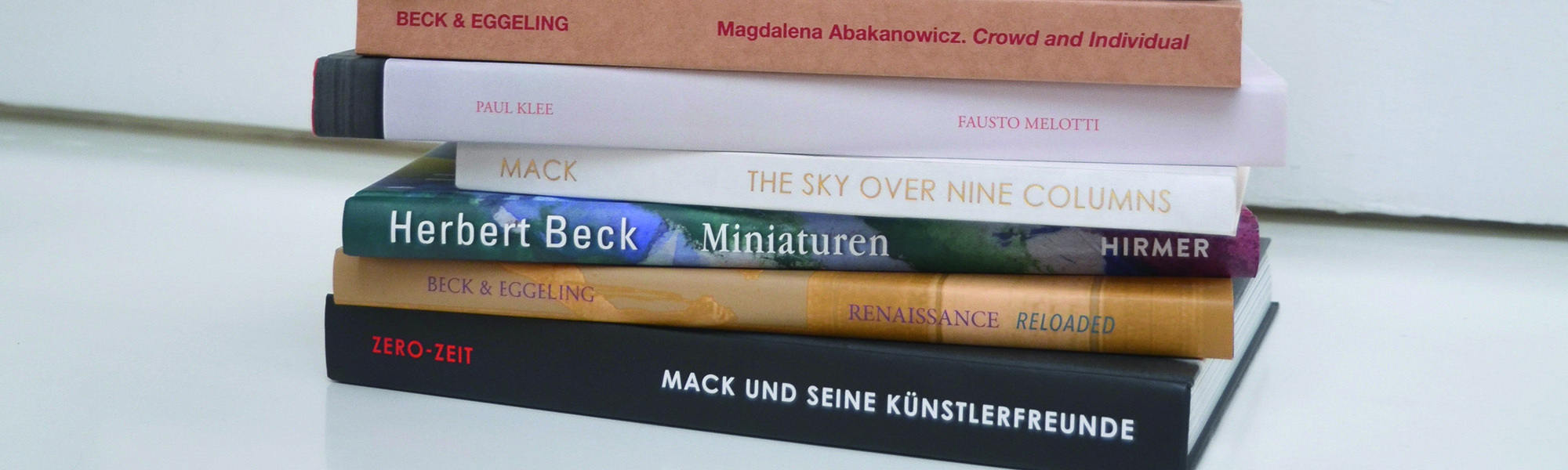 Bücherstapel_slider2.jpg